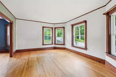 31 Lincoln Ave, Orange, MA 01364 - Photo 6