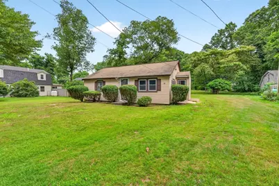42 Cottage Dr, Holliston, MA 01746 - Photo 28