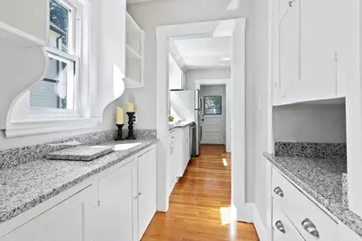 42-44 Albion Street #2, Melrose, MA 02176 - Photo 8