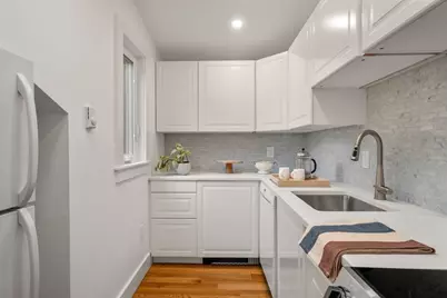 7 Russell Street #3, Cambridge, MA 02140 - Photo 8