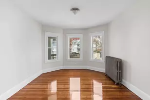 7 Speedwell St, Boston, MA 02122 - Photo 8