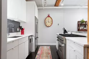881 E 1st St, Boston, MA 02127 - Photo 4