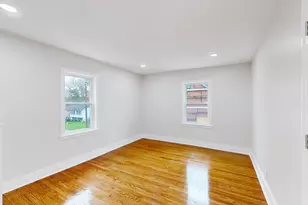 22 Baldwin St, Winchester, MA 01890 - Photo 10