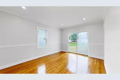 22 Baldwin St, Winchester, MA 01890 - Photo 4