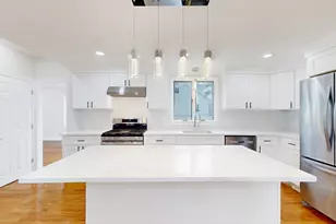22 Baldwin St, Winchester, MA 01890 - Photo 6