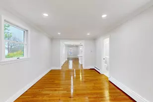 22 Baldwin St, Winchester, MA 01890 - Photo 12