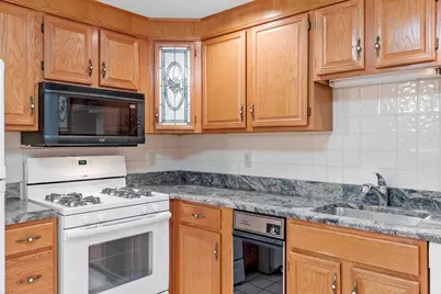 45 Christopher Dr #146, Methuen, MA 01844 - Photo 8