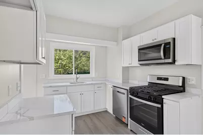 71 Great Neck Rd, Wareham, MA 02571 - Photo 4