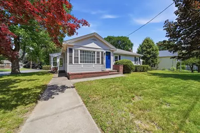 16 Baremeadow St, Methuen, MA 01844 - Photo 2