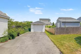 496 Tucker St, Fall River, MA 02721 - Photo 14