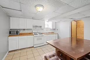 496 Tucker St, Fall River, MA 02721 - Photo 12