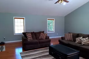 71 Eagle Dr, Dudley, MA 01571 - Photo 10