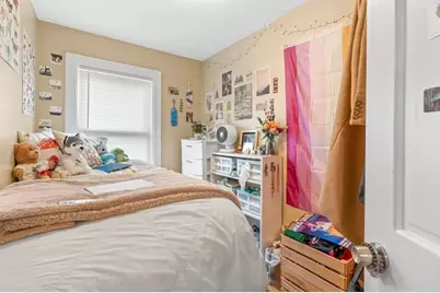4 Burke St, Boston, MA 02120 - Photo 10