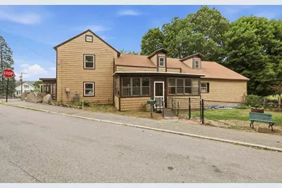 91 Walnut, Fitchburg, MA 01420 - Photo 2