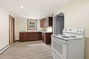 91 Walnut, Fitchburg, MA 01420 - Photo 10