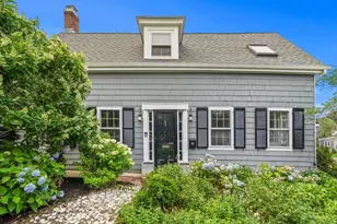 14 Linden St, Marblehead, MA 01945 - Photo 1