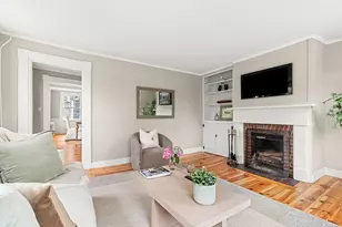 14 Linden St, Marblehead, MA 01945 - Photo 4