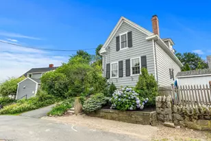 14 Linden St, Marblehead, MA 01945 - Photo 38