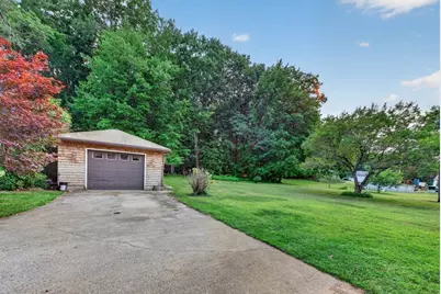 240 W Main Street, West Brookfield, MA 01585 - Photo 40