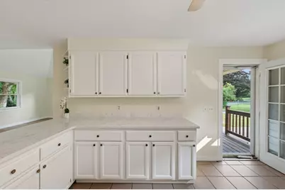 240 W Main Street, West Brookfield, MA 01585 - Photo 16