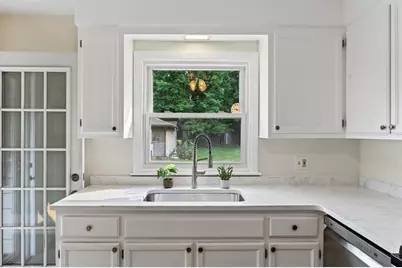 240 W Main Street, West Brookfield, MA 01585 - Photo 14