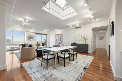25 Channel Center St #PH2-201, Boston, MA 02210 - Photo 2