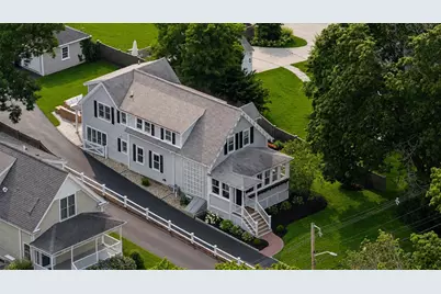 19 Hersey St, Hingham, MA 02043 - Photo 2