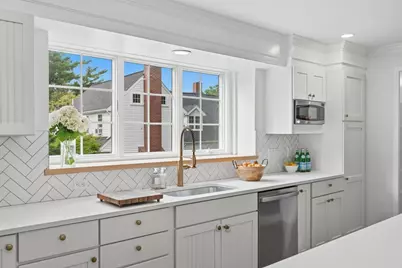19 Hersey St, Hingham, MA 02043 - Photo 6
