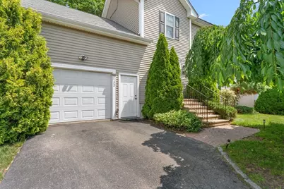 152 Harding St, Fall River, MA 02720 - Photo 4