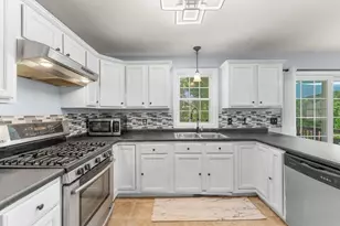 152 Harding St, Fall River, MA 02720 - Photo 14