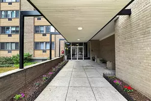1025 Hancock St, Quincy, MA 02169 - Photo 2