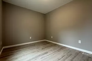 242 Eastern Ave, Springfield, MA 01109 - Photo 14