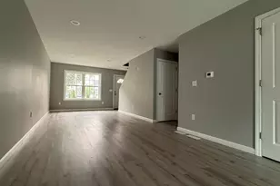 242 Eastern Ave, Springfield, MA 01109 - Photo 4