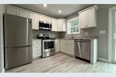 242 Eastern Ave #242, Springfield, MA 01109 - Photo 2