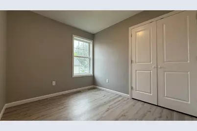 242 Eastern Ave #242, Springfield, MA 01109 - Photo 12