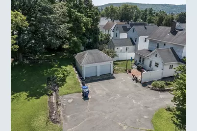25 Prospect St, Ware, MA 01082 - Photo 24
