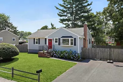 33 Bartlett Rd, Randolph, MA 02368 - Photo 1