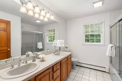 27 Lancashire Dr, Mansfield, MA 02048 - Photo 16