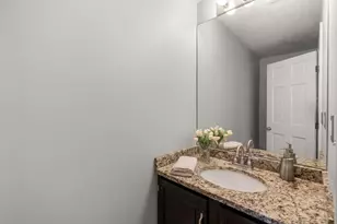 27 Lancashire Dr, Mansfield, MA 02048 - Photo 12