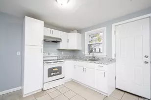 75-77 Chester, Springfield, MA 01105 - Photo 4