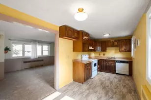 31 Prescott St, Framingham, MA 01702 - Photo 4