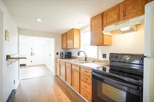 215 Eddy St, Springfield, MA 01104 - Photo 2