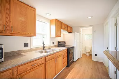215 Eddy St, Springfield, MA 01104 - Photo 4
