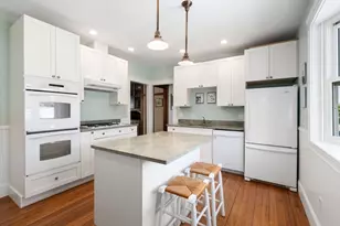15 Bailey St, Boston, MA 02124 - Photo 2