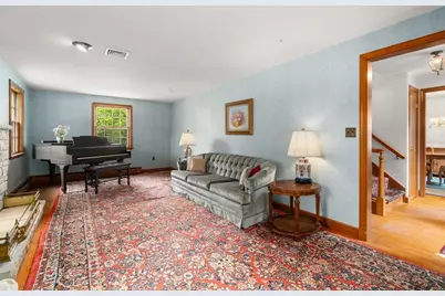 40 Cape Cod Ln, Milton, MA 02186 - Photo 6