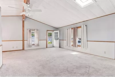 27 Castle Road #153, Attleboro, MA 02703 - Photo 8