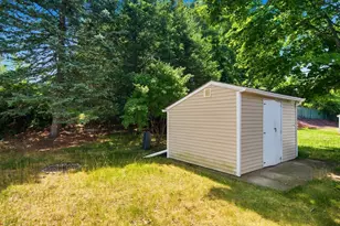 27 Castle Rd, Attleboro, MA 02703 - Photo 24