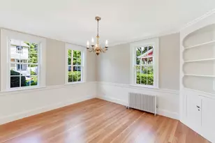 26 Garden St, Melrose, MA 02176 - Photo 6