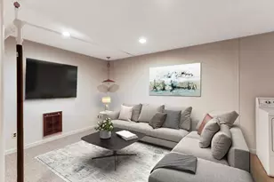 26 Garden St, Melrose, MA 02176 - Photo 20