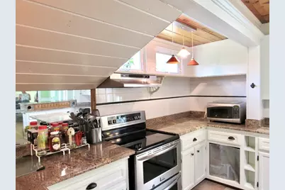 5 Washington St, Monson, MA 01057 - Photo 10